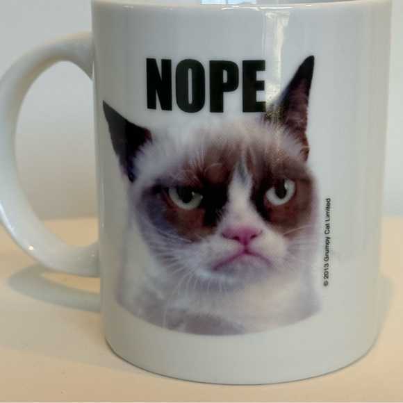 Grumpy Cat 'Nope' White Mug - Picture 4 of 7